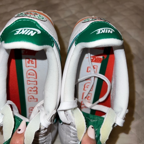 STRANGER THINGS Hawkins Nike Classic Cortez - Picture 8 of 9